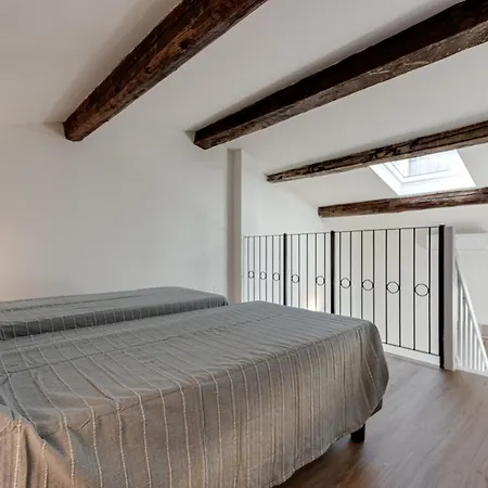 Palazzuolo Apartment *