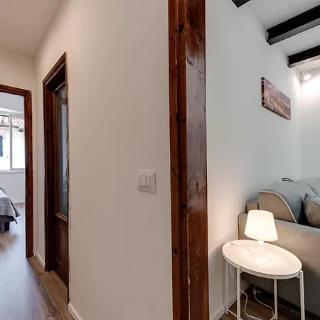 Palazzuolo Apartment *